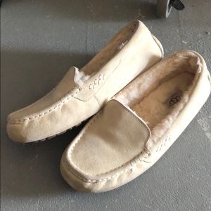 Ugg’s shoes ! Good condition